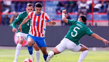 Paraguay reaccion a tiempo y sum un agnico empate ante Bolivia en la altura