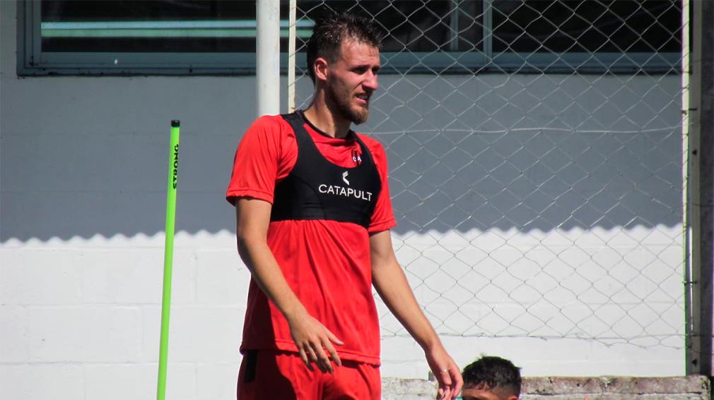Mitre sigue sumando refuerzos: fichó a Ezequiel González, hijo de Teté