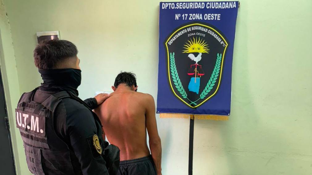 Un joven de 18 años fue detenido por un robo y sus familiares se enfrentaron con la policía