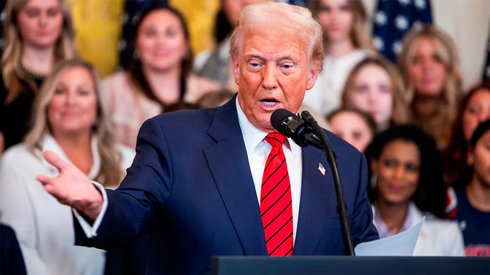 Donald Trump expresó que la llamada con Xi Jinping fue 'muy positiva'