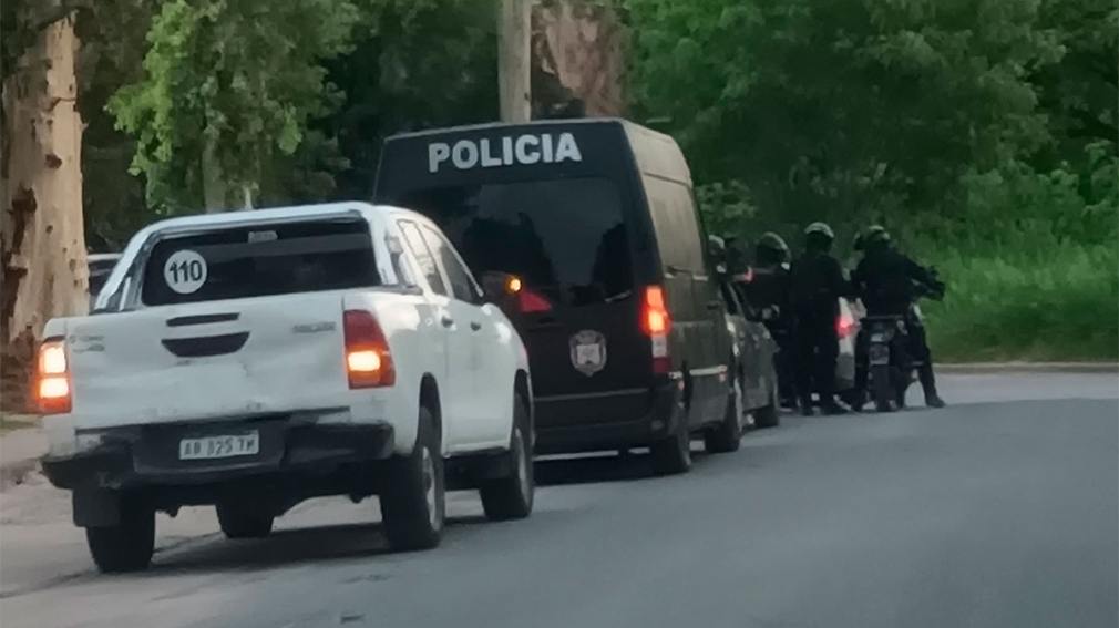 Amplio despliegue: allanamientos y secuestros de la policía por causas vinculadas a piratas del asfalto