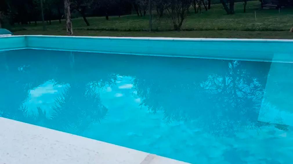 Consternación en el barrio General Paz: un menor de 4 años murió tras ahogarse en la pileta de su casa