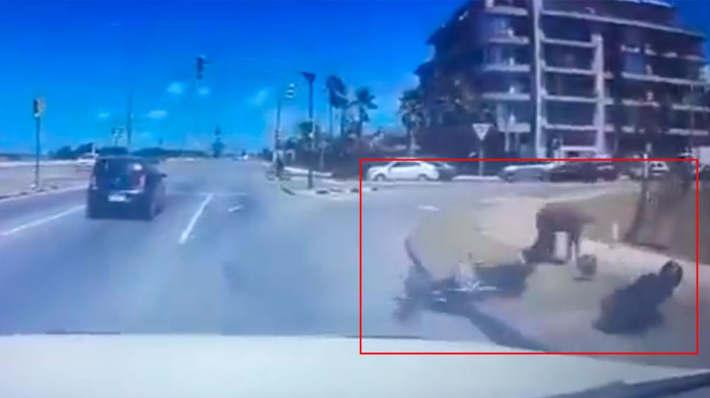 Uruguay: motochorros robaron a dos argentinos y un testigo los atropelló