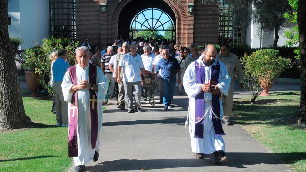 Un adiós colmado de fe y gratitud: emotivo velorio de la hermana Saveria en el Parque de la Paz
