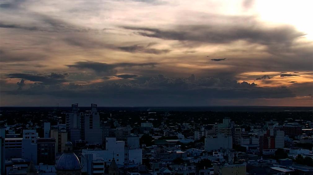 ¿Se viene el cambio de tiempo? Alertan sobre altas probabilidades de lluvia en Santiago del Estero