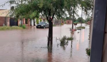 Añatuya, bajo el agua: llovieron más de 150 milímetros y hubo múltiples inconvenientes