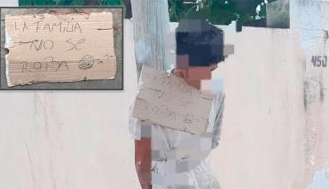 Dejaron a un joven atado a un poste con un cartel que decía: “La familia no se roba”