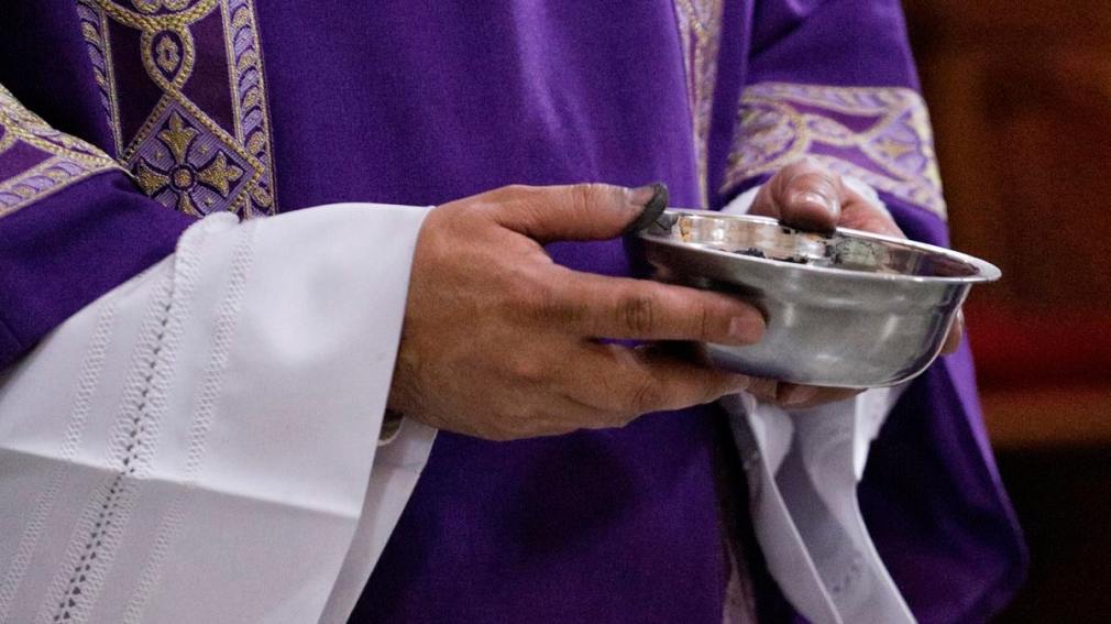 Comienza la Cuaresma con el Miércoles de Ceniza: horarios de las misas en los templos santiagueños