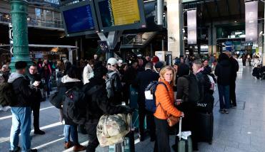 Trenes entre París y Londres están paralizados por una bomba de la Segunda Guerra Mundial