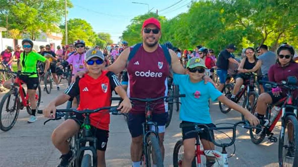 Los Juríes celebró con éxito su 3º bicicleteada por el aniversario de la ciudad