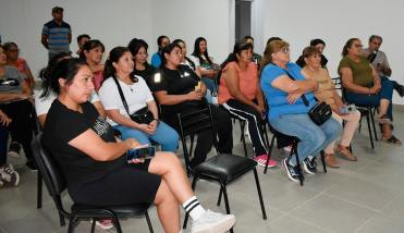 Dictarán talleres sobre manejo de redes sociales para emprendedores de Colonia El Simbolar