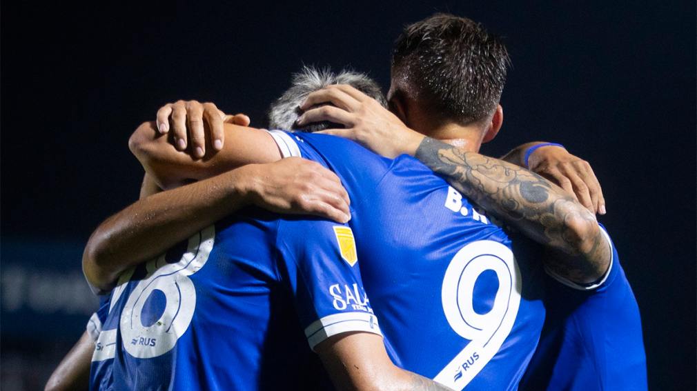 Con un golazo del santiagueño Maher Carrizo, Vélez consiguió una importante victoria en Tucumán
