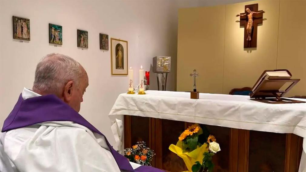 En una carta desde el hospital, el Papa pidió el fin de los conflictos en el mundo