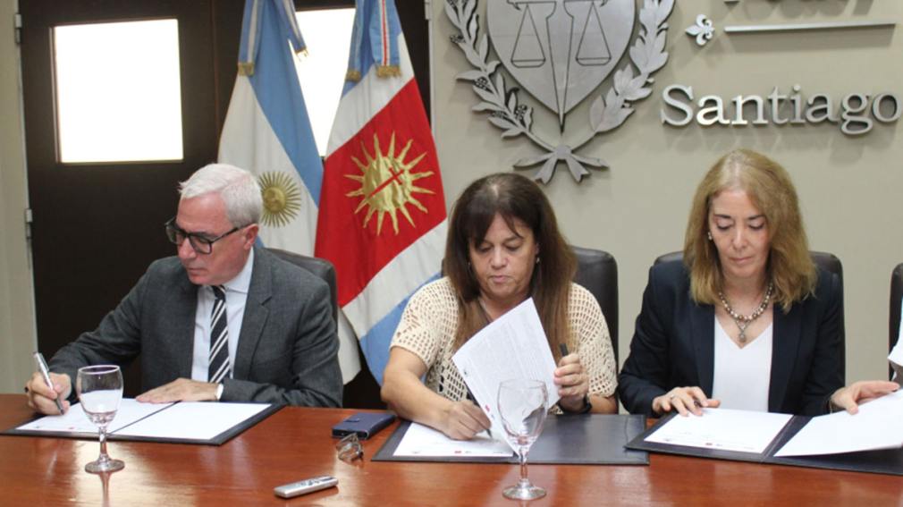 El Centro Único de Capacitación del Poder Judicial firmó un convenio de colaboración académica con la UCSE