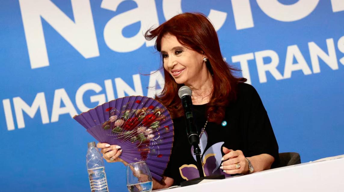 Cristina Kirchner “no tiene miedo de ir presa”: su defensa pide la anulación de la causa Vialidad