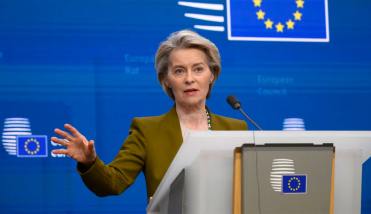 La Unión Europea refuerza su alianza con Ucrania mientras crecen las diferencias con Estados Unidos y Rusia