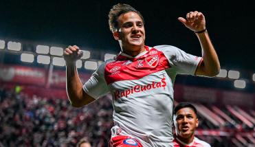 Argentinos Juniors aplastó a Defensa y Justicia y quedó como escolta de Boca