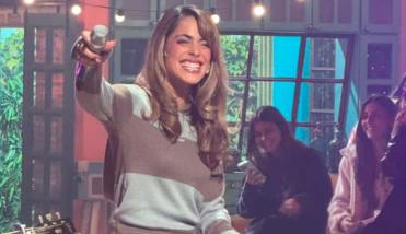 Llanto y emoción: Tini Stoessel brilló con alma y corazón en La Peña de Morfi