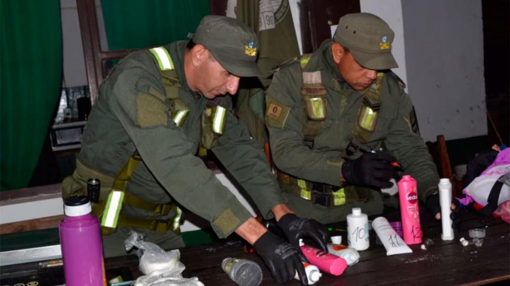 Cocaína bajo la tapa: así intentaba traficar droga en productos de belleza