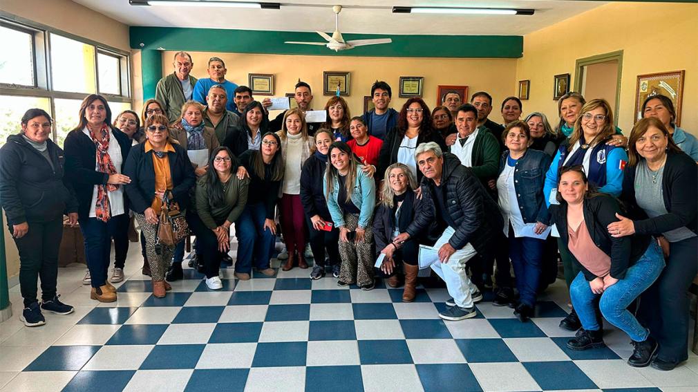El Festival Nacional del Artesano repartió $11.000.000 entre 28 cooperadoras escolares de Ojo de Agua