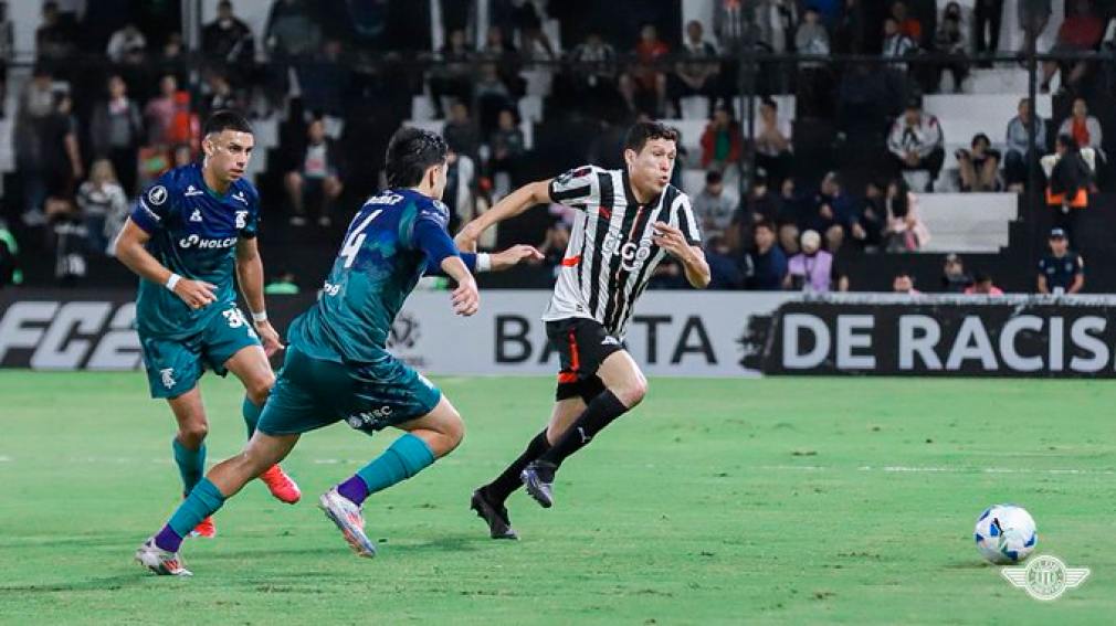 Talleres sufrió otra dura derrota en la Copa en su visita a Libertad en Paraguay