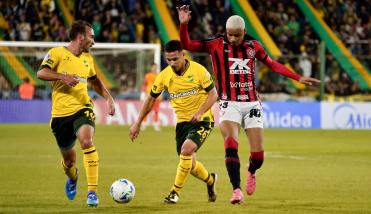 Sin goles en Varela: Defensa y Justicia no pasó del cero ante Vitória por la Copa Sudamericana