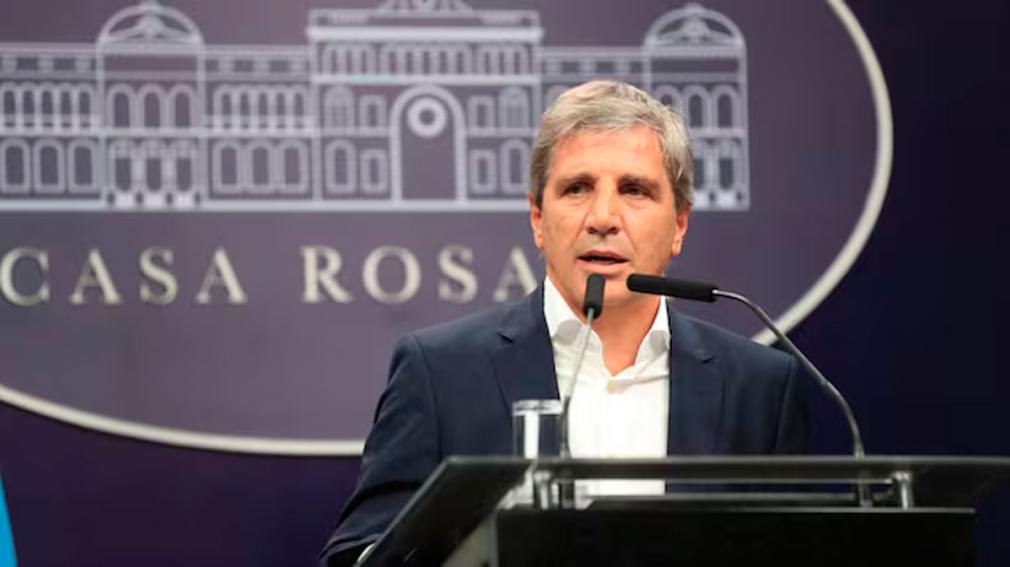 El Gobierno levanta el cepo desde el lunes y el dólar oficial flotará entre $ 1.000 y $ 1.400