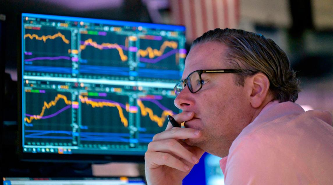 A la espera de definiciones con el FMI la Bolsa sube 4% y el riesgo país supera los 900 puntos
