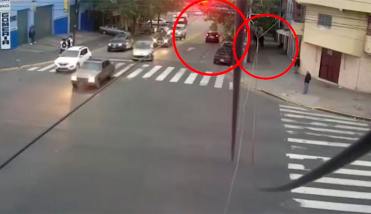 Video: así fue atacado el conductor que murió y atropelló a una mujer