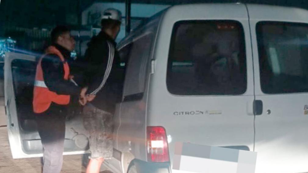 Robó un utilitario en el centro y lo atraparon sobre Ruta 9 en cercanías de un boliche