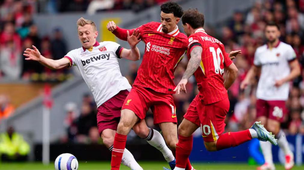 Liverpool se impuso ante West Ham y acaricia un nuevo título de Premier League