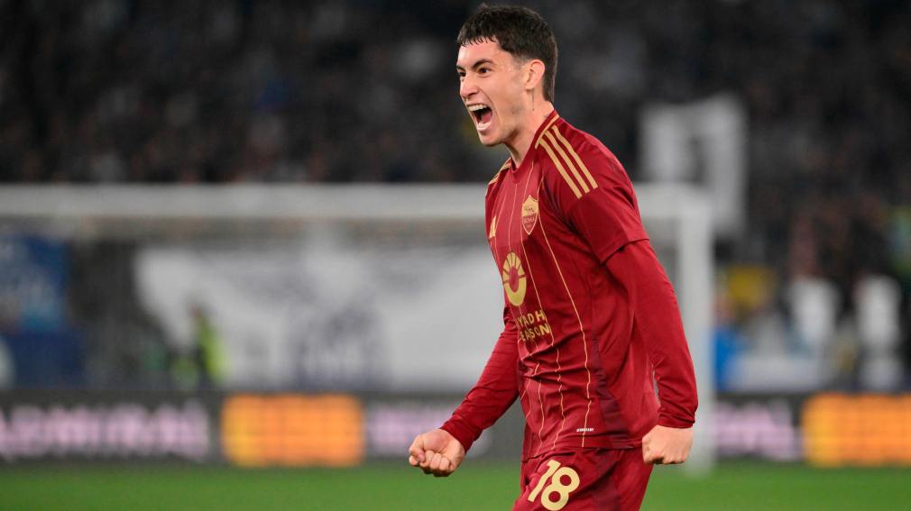 Golazo de Matías Soulé en el empate de Roma en el clásico ante Lazio