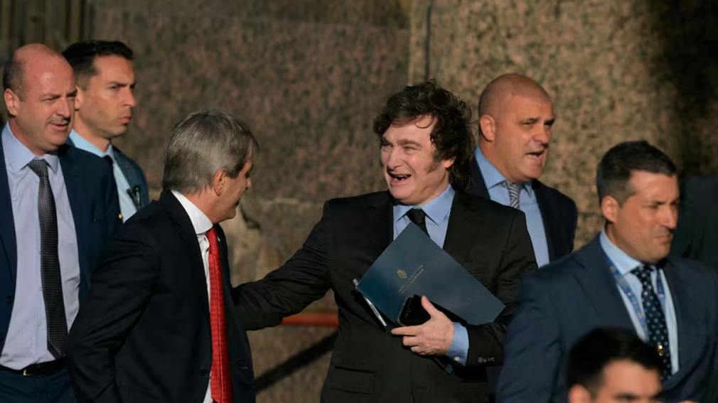 Javier Milei: “Todos los factores monetarios de Argentina llevan el tipo de cambio a la baja”