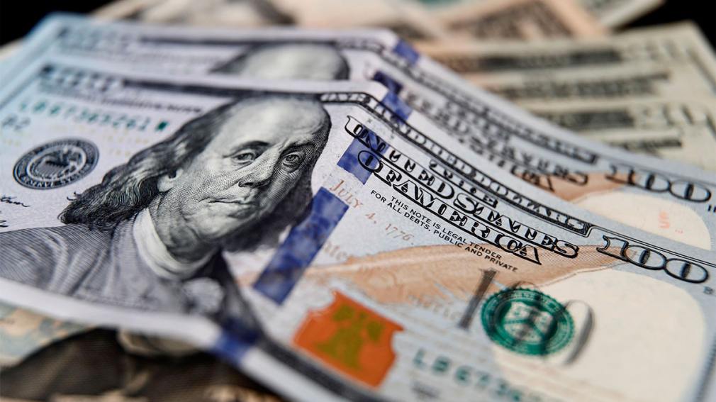 Segundo día sin cepo: el dólar se estabilizó en $1.230 sin la intervención del Banco Central