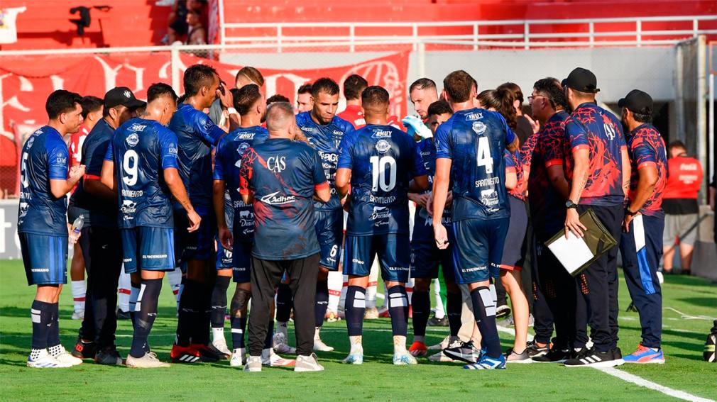 ¿Quién se hará cargo? Sarmiento busca DT y aparece un nombre impensado