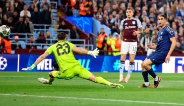 El Aston Villa de Martínez ganó en el Villa Park pero no le alcanzó para clasificar