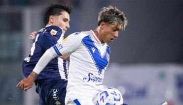 De la mano Maher Carrizo, Vélez festejó ante Talleres en Córdoba y mantiene la ilusión