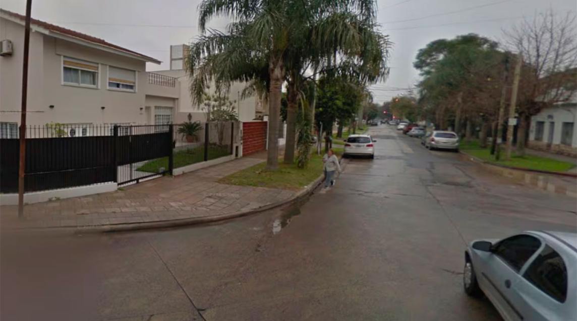 Violento asalto en Morón: motochorros dispararon a un joven al escapar
