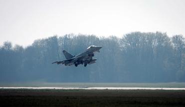 Ante nuevas amenazas de Moscú, el Reino Unido desplegó cazas para interceptar aviones