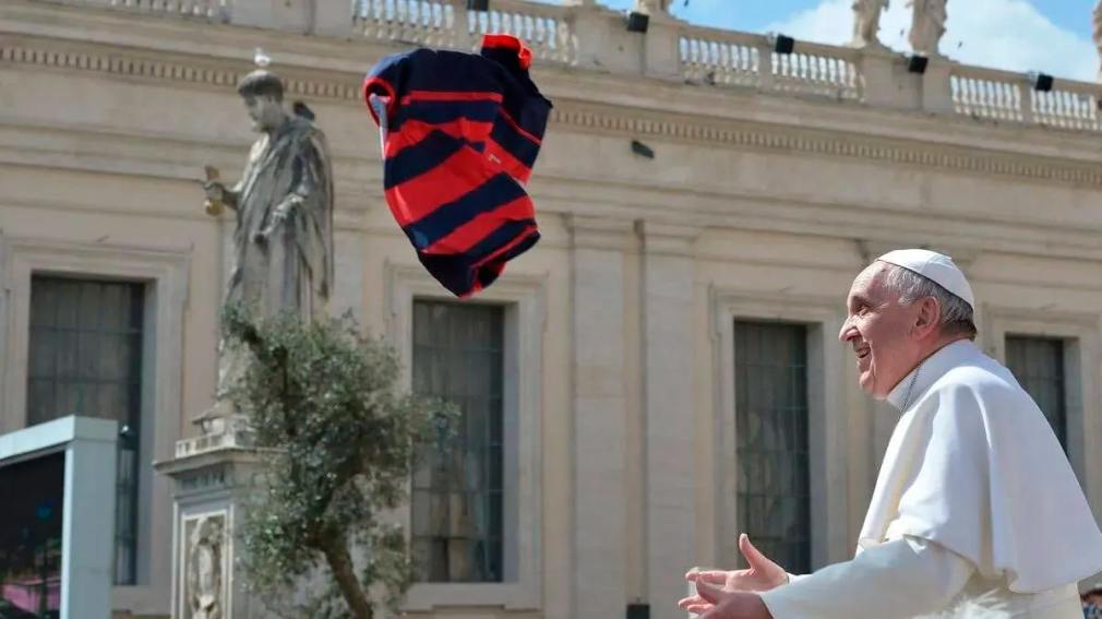  El emotivo video de la AFA para recordar al papa Francisco: “El argentino que jugó para el mundo”