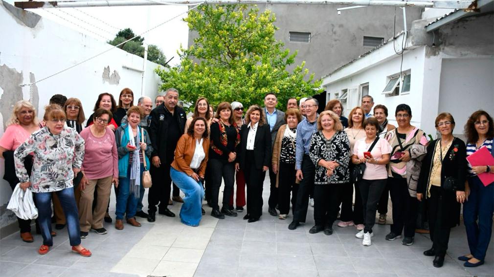 La intendente participó del nuevo aniversario del centro de jubilados y pensionados “Tradición”
