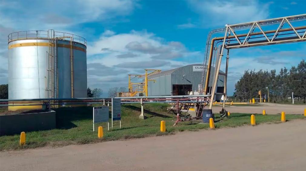 Murió un trabajador tras ser aplastado por el acoplado de su camión