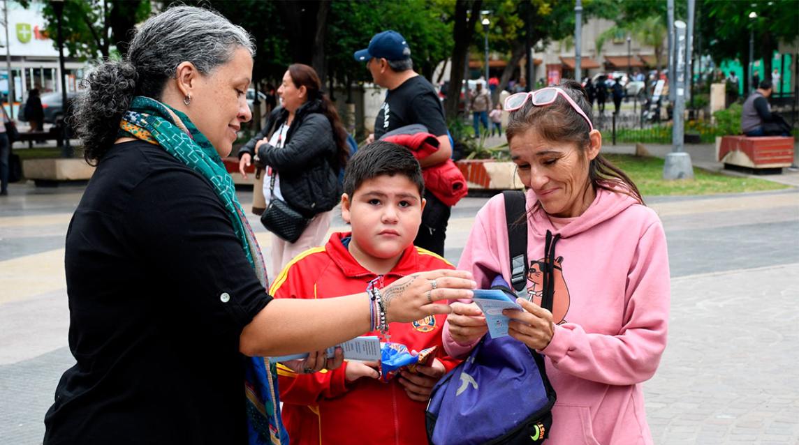 Conmemoran el Día Internacional de lucha contra el Maltrato Infantil en la Plaza Libertad