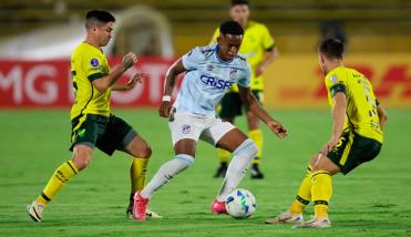 Defensa y Justicia cayó en su visita a Universidad Católica y sigue último en su grupo en la Sudamericana