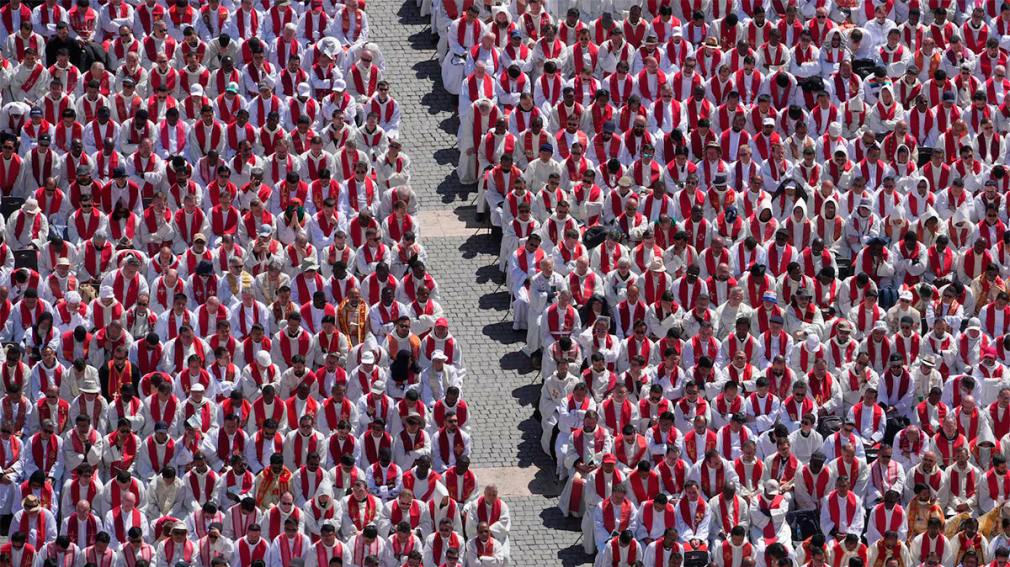 El Vaticano inicia nueve días de duelo antes del cónclave para elegir al nuevo Papa