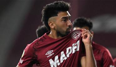 Lanús venció con lo justo a San Martín de San Juan y sacó boleto a octavos