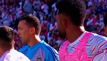 La desafortunada frase de Agustín Marchesín para Miguel Borja en medio del Superclásico