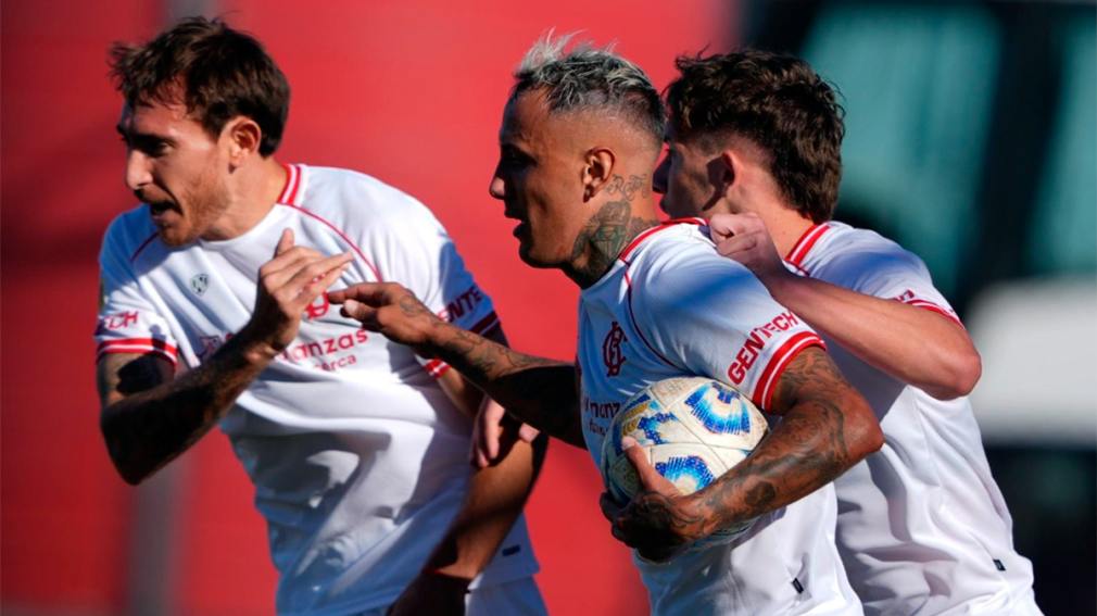 Barracas Central venció a Unión sobre el final y se acerca a octavos de final