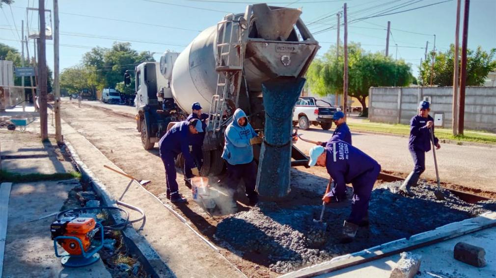 La municipalidad está pavimentando varias cuadras en el barrio Borges 
