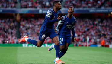 París Saint-Germain venció al Arsenal en Londres y sueña con la final de la Champions League